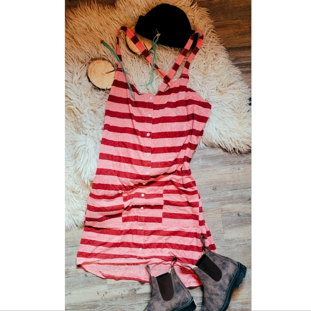 Funky Volcom dress NEW